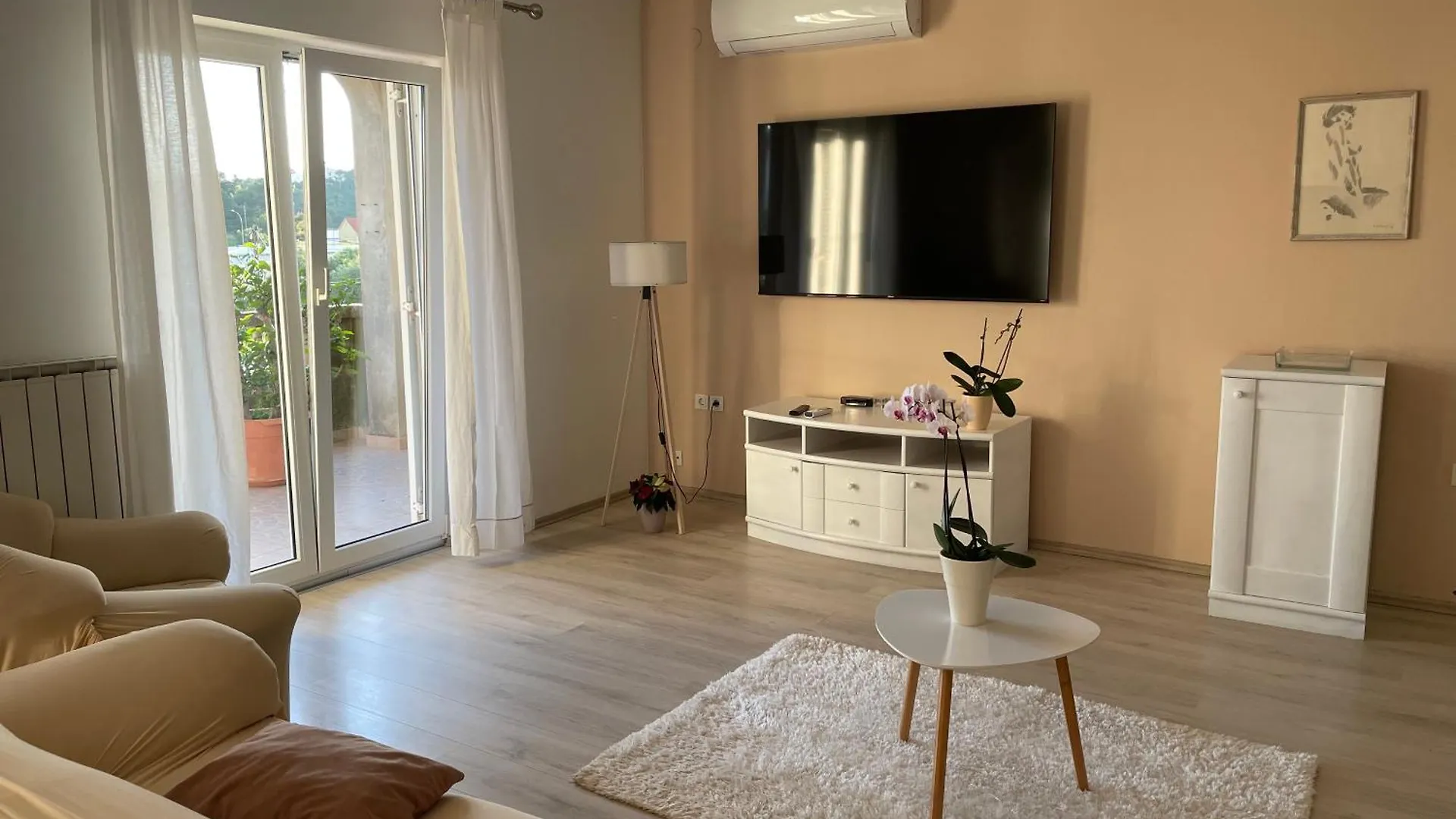 Apartment Stela 拉布